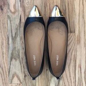 Nine West Gold pointy toes flats